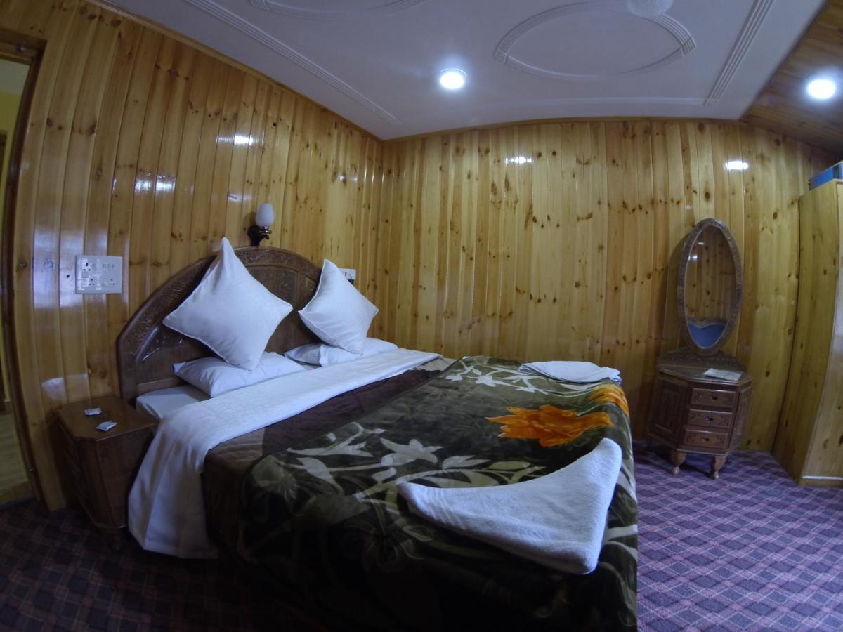 Hotel Barzman Sonāmarg Esterno foto