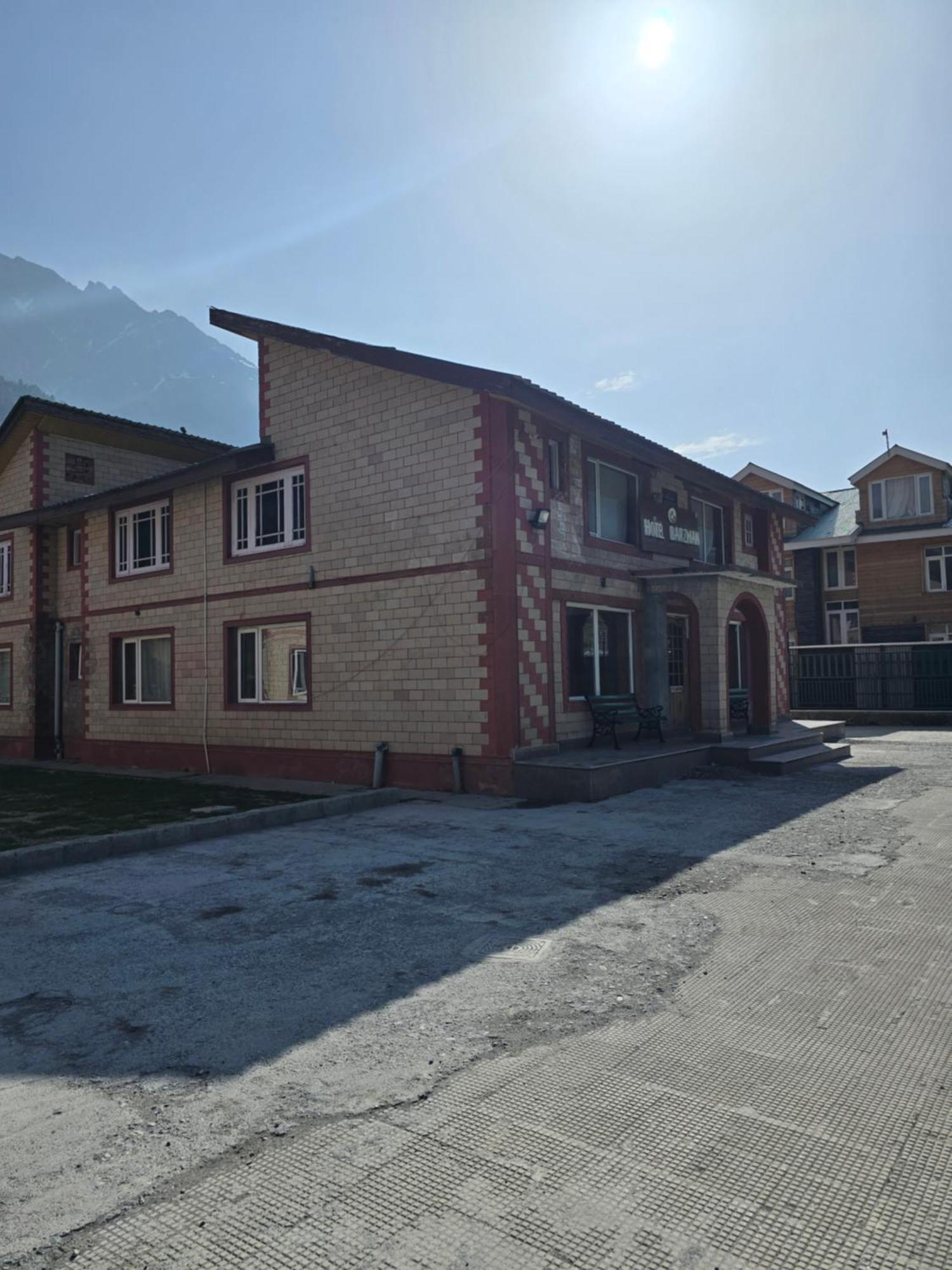Hotel Barzman Sonāmarg Esterno foto