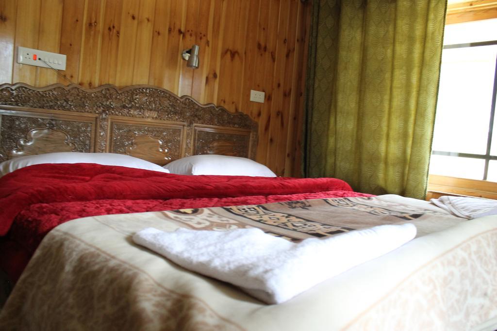 Hotel Barzman Sonāmarg Esterno foto