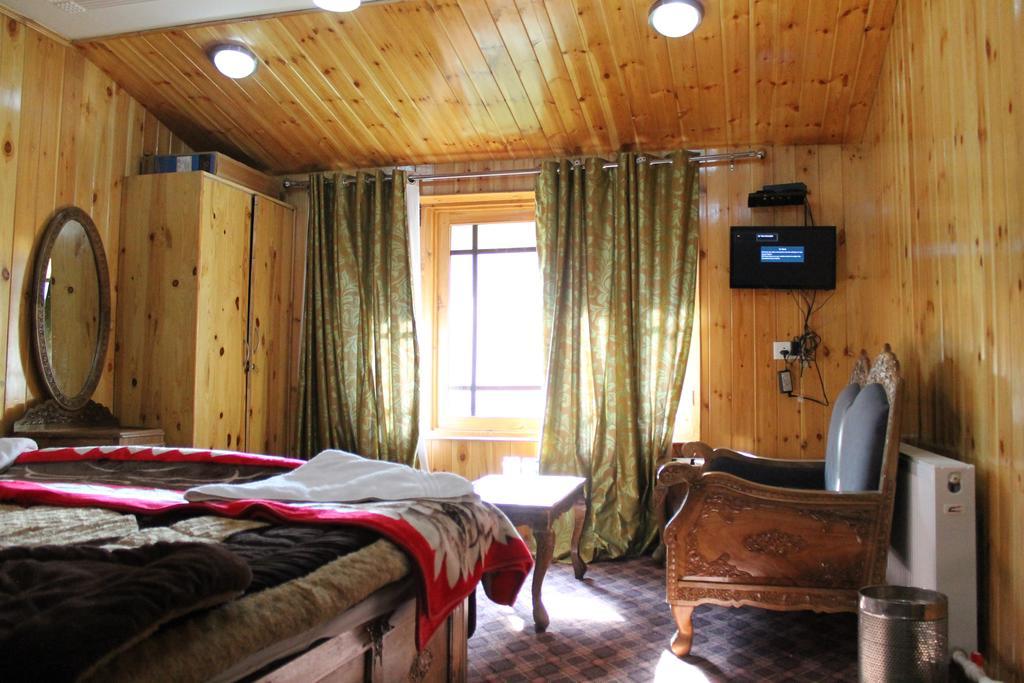 Hotel Barzman Sonāmarg Esterno foto
